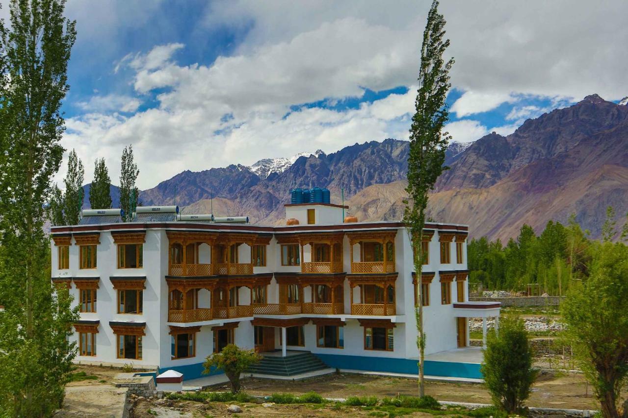 Hotel Hunder Residency Leh Exterior foto